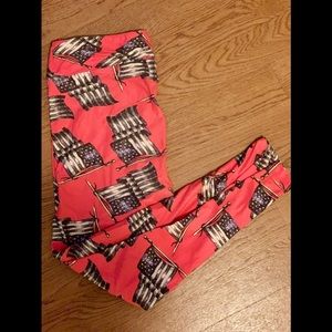 EUC Lularoe Americana flag TC leggings 🇺🇸